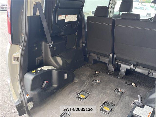 Toyota ESQUIRE 2016-04 396477-19