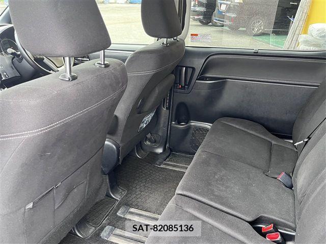 Toyota ESQUIRE 2016-04 396477-12