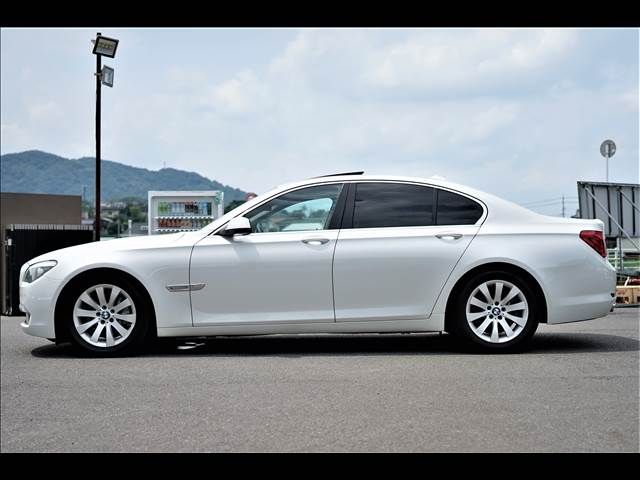 Bmw 7 SERIES 2009-06 9780-6