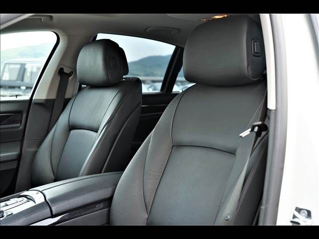 Bmw 7 SERIES 2009-06 9780-13
