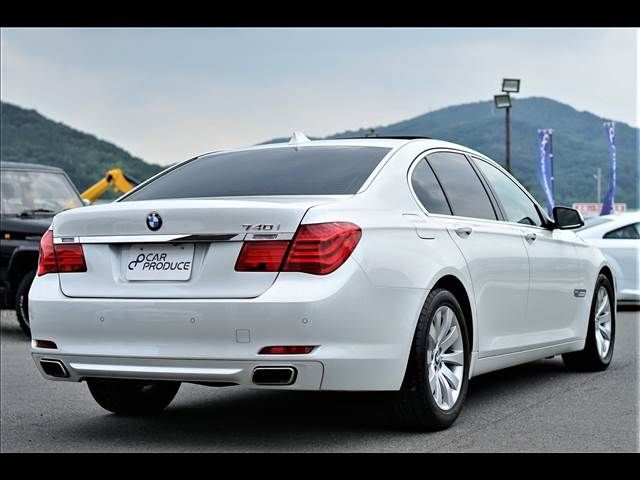 Bmw 7 SERIES 2009-06 9780-9