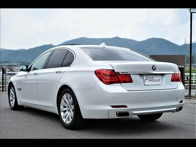 Bmw 7 SERIES 2009-06 9780-7