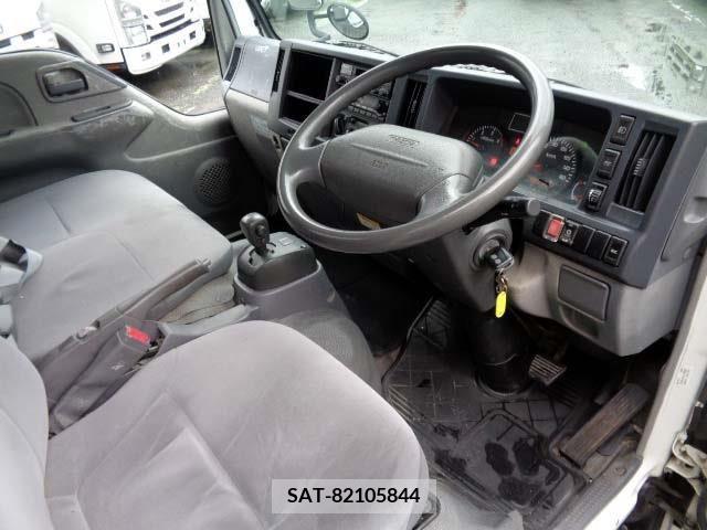 Mazda TITAN 2010-02 213802-2
