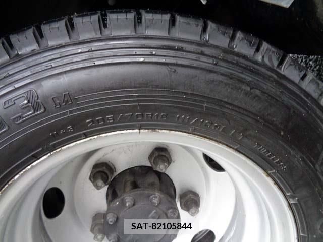 Mazda TITAN 2010-02 213802-18