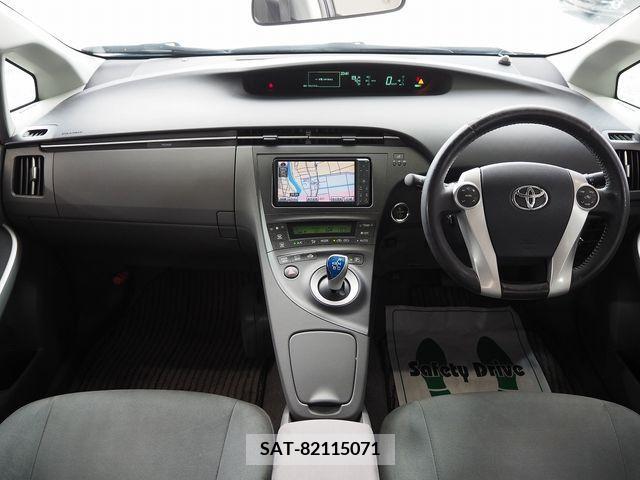 Toyota PRIUS 2010-07 282046-7