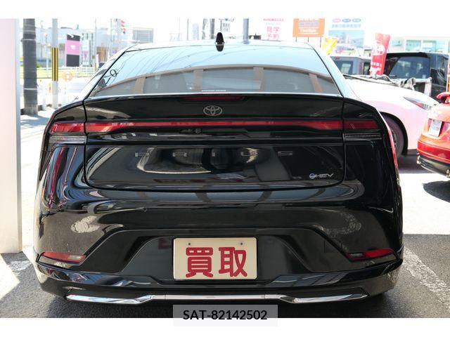 Toyota PRIUS 2023-06 349581-1