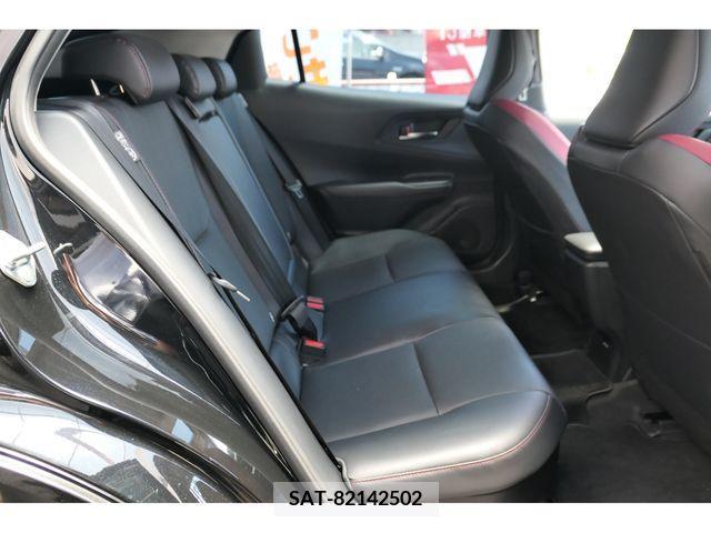 Toyota PRIUS 2023-06 349581-15