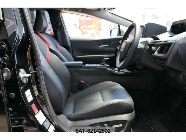 Toyota PRIUS 2023-06 349581-12