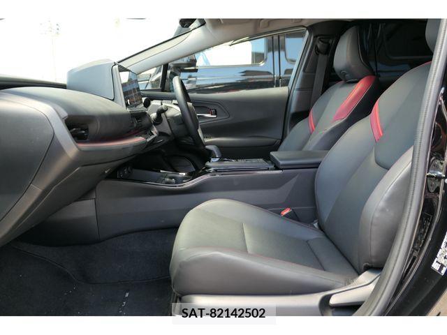 Toyota PRIUS 2023-06 349581-18