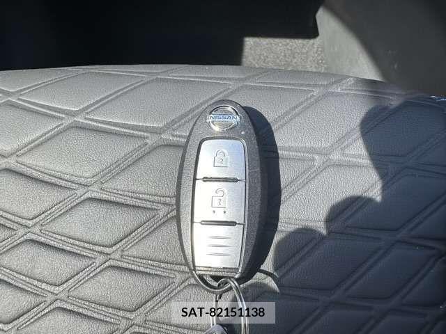 Nissan KICKS 2021-04 383712-14