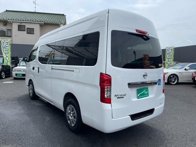 Nissan NV350 Caravan 2013-06 3505-4
