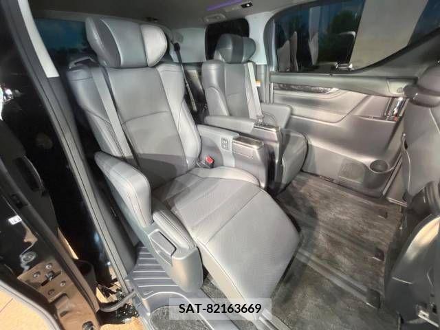 Toyota ALPHARD 2023-02 299589-17