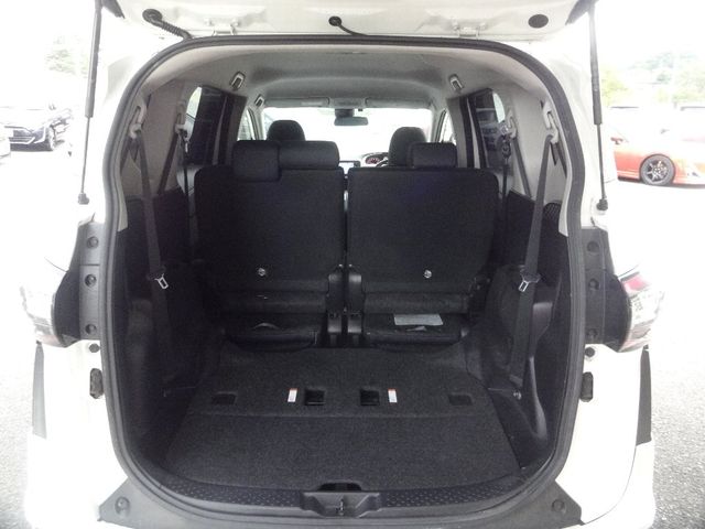 Toyota SIENTA 2016-08 20999-8