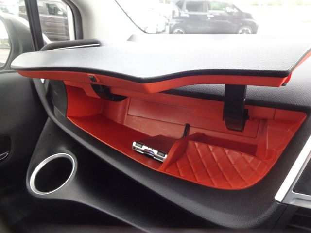 Toyota SIENTA 2016-08 20999-11