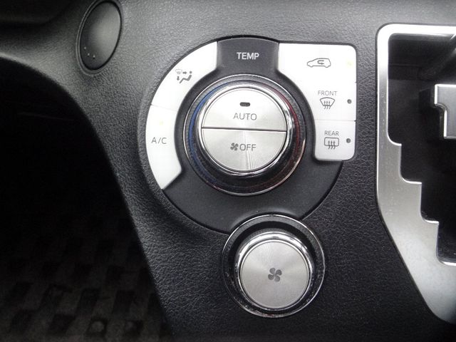 Toyota SIENTA 2016-08 20999-15