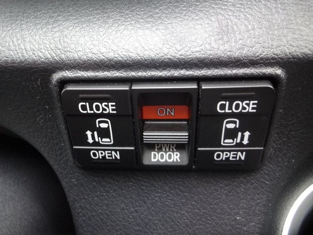 Toyota SIENTA 2016-08 20999-22