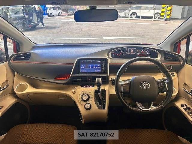 Toyota SIENTA 2017-08 368163-1