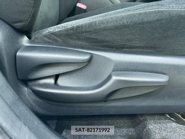 Toyota PRIUS 2013-07 343038-8