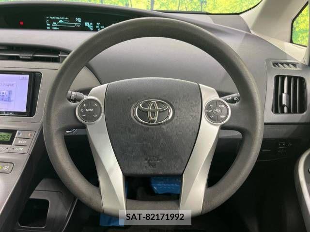 Toyota PRIUS 2013-07 343038-12