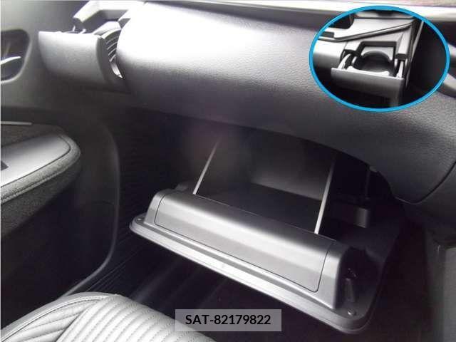 Nissan AURA 2023-09 261824-16