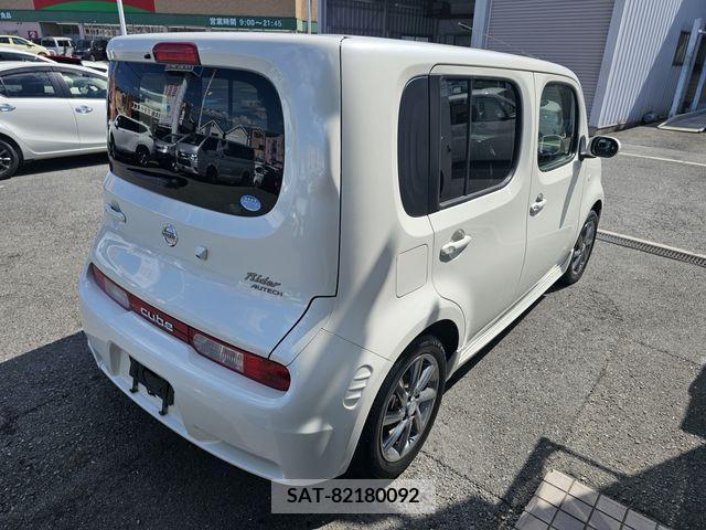 Nissan CUBE 2018-01 358411-1