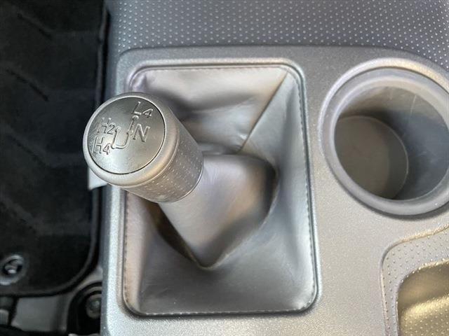 Toyota FJ CRUISER 2012-01 27507-25