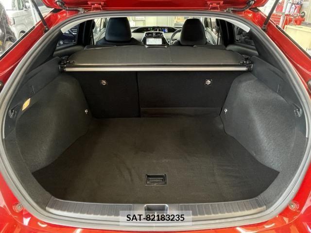Toyota PRIUS 2016-05 347386-26
