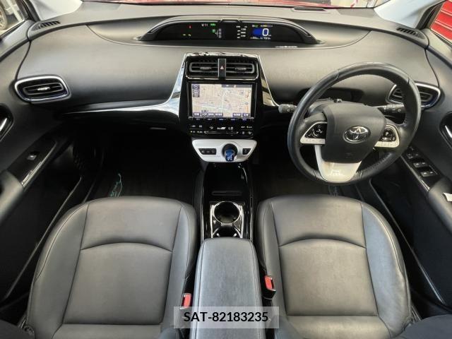 Toyota PRIUS 2016-05 347386-1