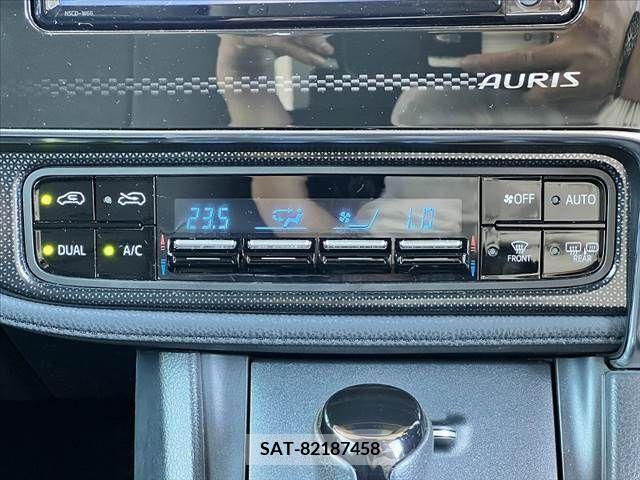 Toyota AURIS 2017-04 356697-21