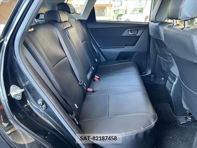 Toyota AURIS 2017-04 356697-17