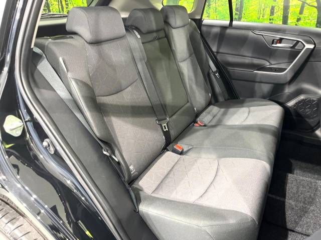 Toyota RAV4 2023-05 20820-9