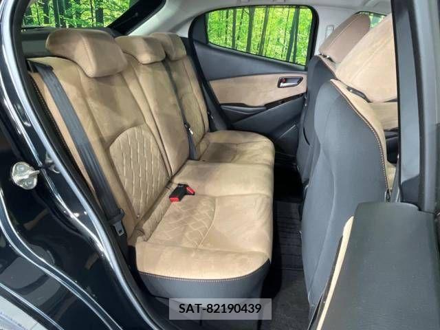 Mazda DEMIO 2017-03 359448-9