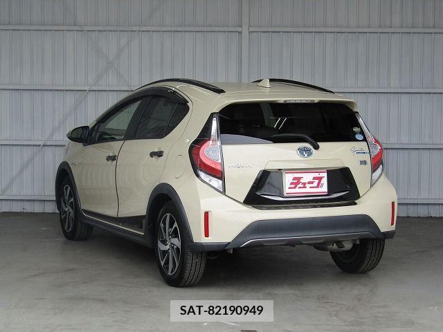 Toyota AQUA 2017-10 260425-8