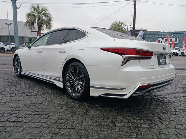 Lexus LS 2017-11 180966-3