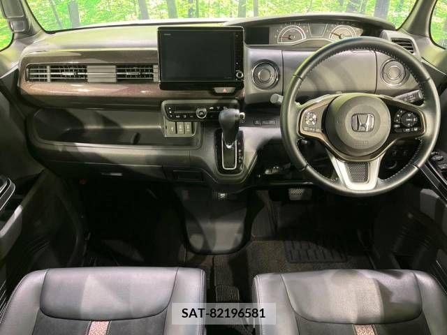 Honda N BOX CUSTOM 2019-02 307514-1