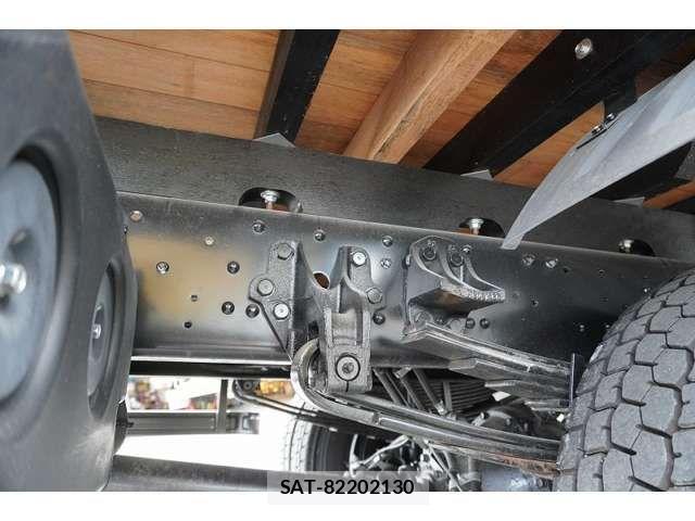 Mitsubishi FIGHTER 2024-05 426897-11