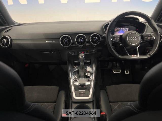 Audi TT 2021-08 389477-1