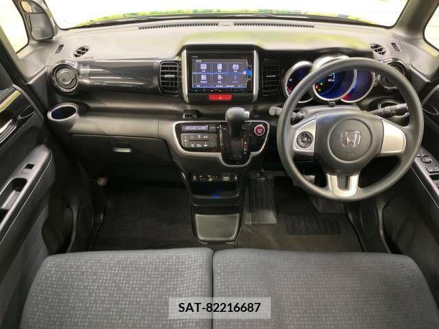 Honda N BOX CUSTOM 2017-02 329402-1