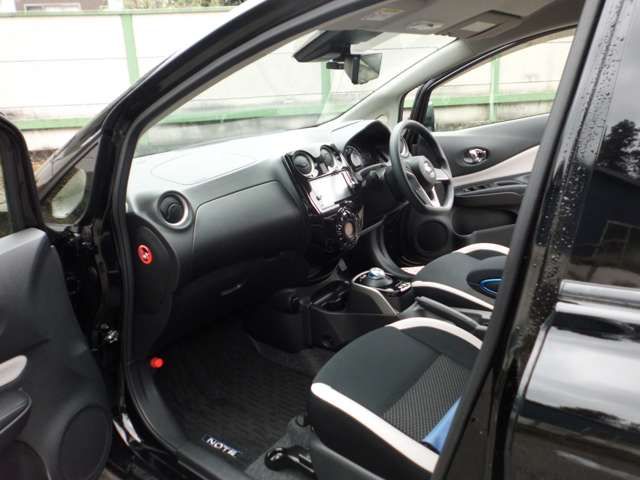 Nissan NOTE 2018-01 3118-9
