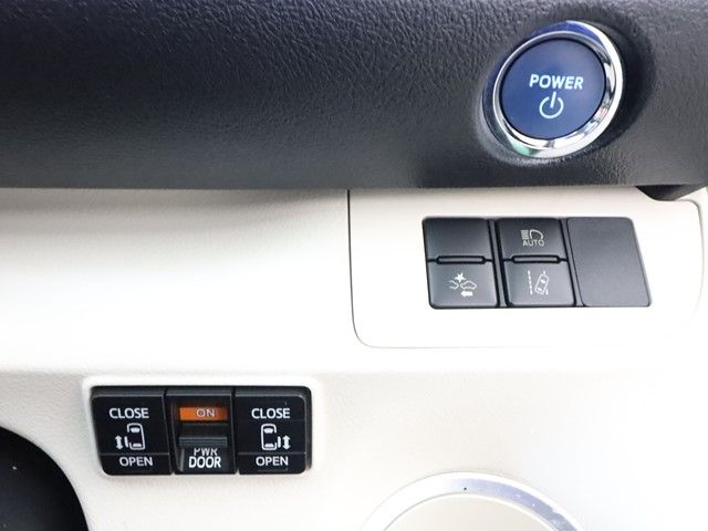 Toyota SIENTA 2016-12 18147-10