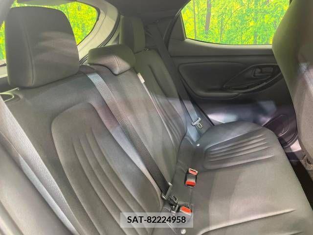 Toyota YARIS 2022-07 290797-9