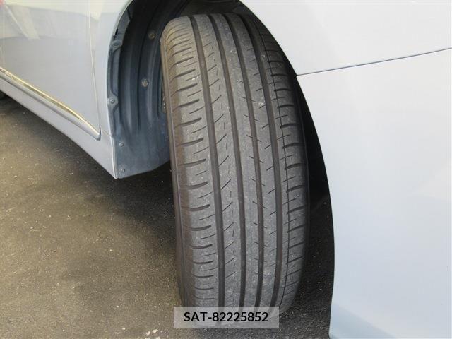 Lexus HS 2010-02 388000-18