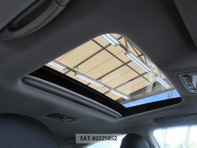 Lexus HS 2010-02 388000-5