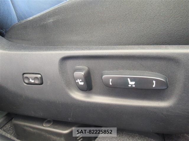 Lexus HS 2010-02 388000-9