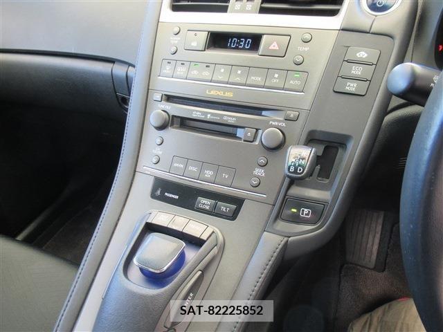 Lexus HS 2010-02 388000-8