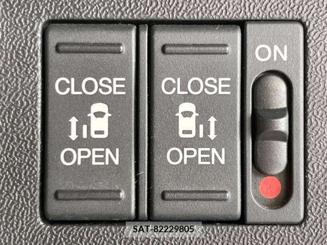 Honda e 2016-11 374628-6