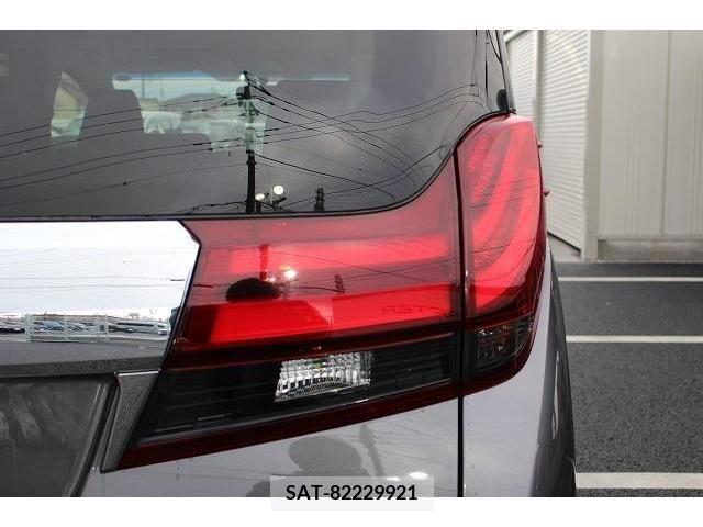 Toyota ALPHARD 2017-08 223514-12