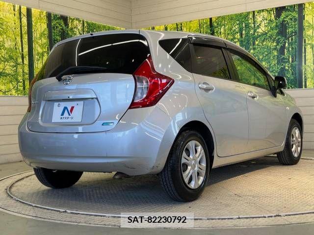 Nissan NOTE 2013-09 365428-17