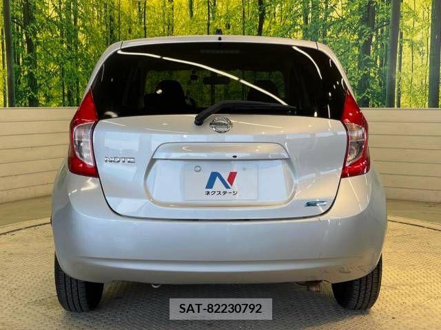 Nissan NOTE 2013-09 365428-15