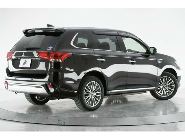 Mitsubishi OUTLANDER PHEV 2019-10 191181-1